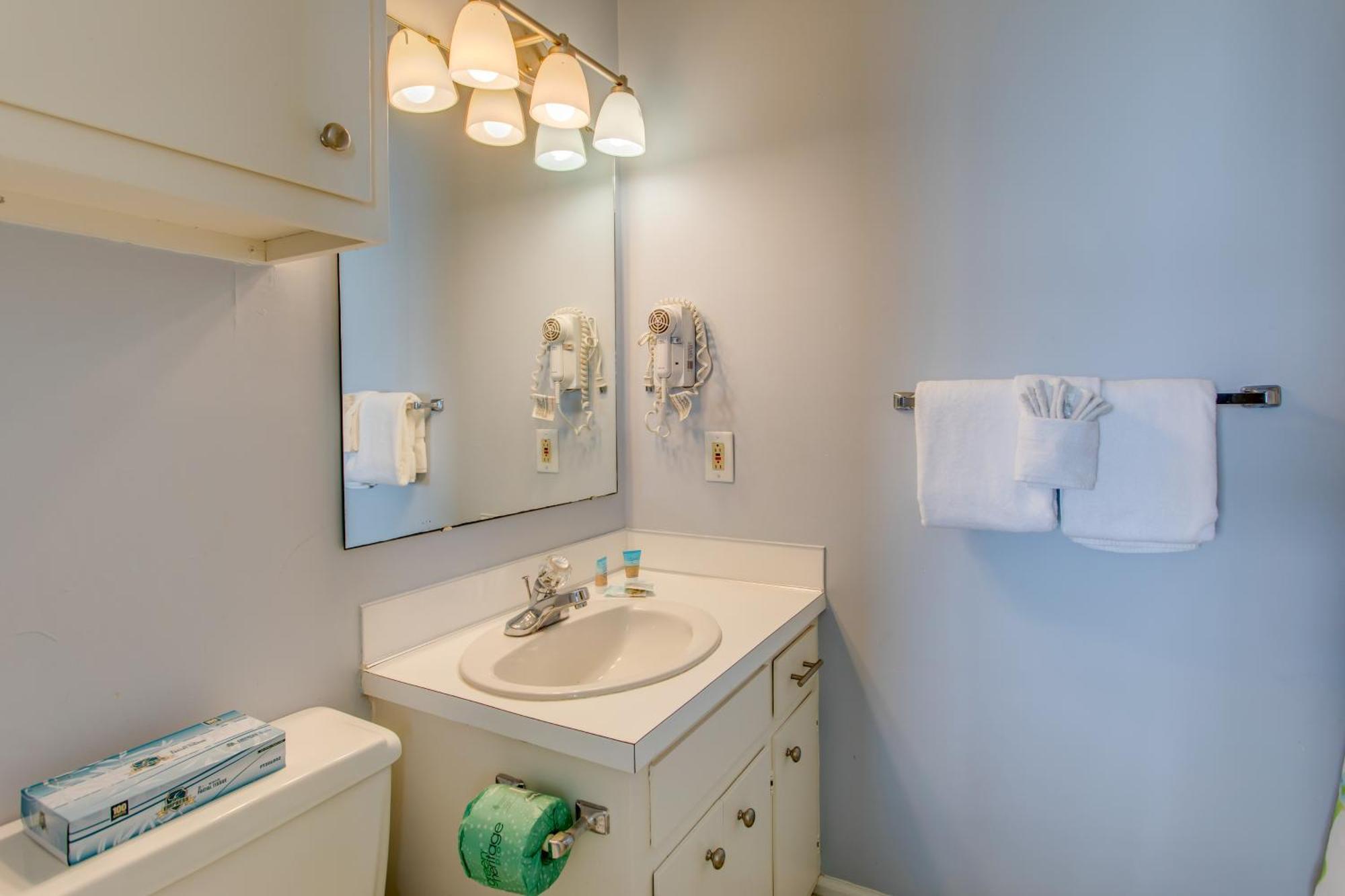 Sunny Windy Hill Beachfront Condo With Private Patio Myrtle Beach Exteriör bild